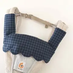 抱っこ紐カバー　よだれカバー　リバーシブル　エルゴ対応　ファミリア　さくらんぼ柄
