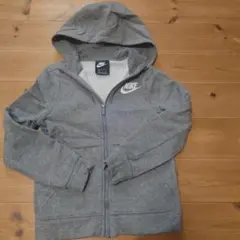 Nike フード付きスウェット　140cm