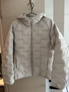 UNIQLO PUFFTECH パーカ Mサイズ オフホワイト