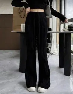リブ編み 黒 ワイドパンツ 調整可能