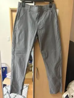夏にピッタリ！⭐美品！【グンゼ】ストレッチパンツ（M）グレー系⭐軽量スラックスのサムネイル