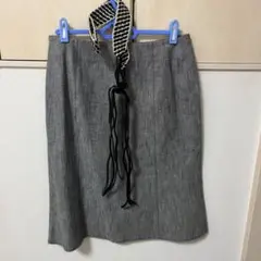 グレー タイトスカート ひざ丈 ベルト付き