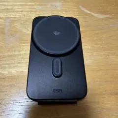 ESR 3-in-1 Magnetic 25W充電器
