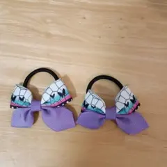 ヘアアクセサリー　しのぶ風 紫リボンと蝶々柄ヘアゴム2個セット