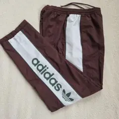 アディダスオリジナルス トラックパンツ ABC マート限定　ブラウン