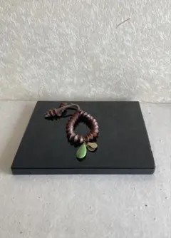 【うさぎ工房】天然石×真鍮×そろばん玉 ブレス｜レザーコード 民藝アクセサリー