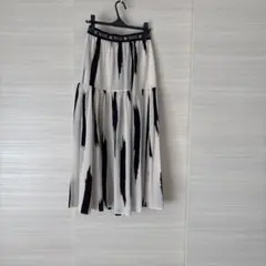 ADAM ET ROPÉ フレアロングスカート ホワイト/ブラック