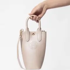 スターバックス　SAKURA2026　ボトルショルダーバ ッグメタリックピンク