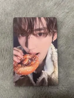 ZEROBASEONE musicart ユジン　パンもぐもぐ　トレカ
