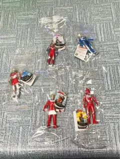 ウルトラマン　ウルトラソフビシリーズ　ミニチュアスイングマスコット　5体セット