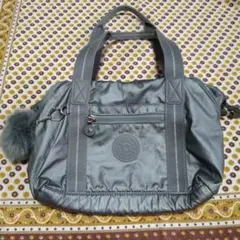 キプリング　Kipling トートバッグ グレー ファーチャーム付きのサムネイル