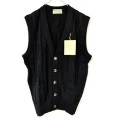 タグ付き APOY ブラック 総柄 ニット ベスト Vネック ノースリーブ