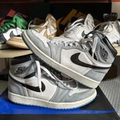 Nike Air Jordan 1 High University Blueのサムネイル
