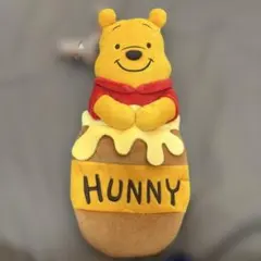 ☆プーさん ハニーポット型ポーチ　新品未使用☆