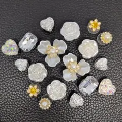 ジビッツ クロックス 　バラ　花　ハート　キラキラ　18個　1-25