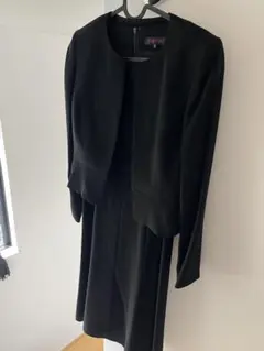 YUKI TORIIツーピースブラックフォーマルワンピースジャケットお値下げ中！