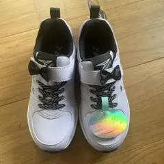 新品、未使用　瞬足　ラベンダー　21.5cm