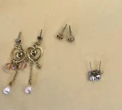 ハート型ビーズピアスとスタッドピアスセット