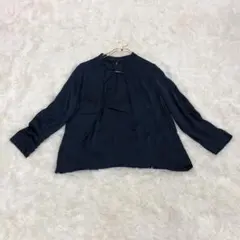 美品✨ トゥエルブアジェンダ ブラウス ネイビー ボウタイ リボン 通勤のサムネイル