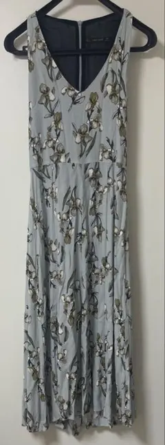 【人気　ZARA BASIC 花柄 キャミワンピース Sサイズ】