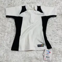 新品タグ付　 ミキハウス　ラッシュガード 水着 ハーフジップ 半袖　130