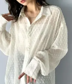 ホワイトドット柄シアー長袖シャツ