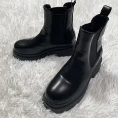 極美品　ザラ　サイドゴアブーツ　トラックソール　厚底　ブラック　レザー 23cm