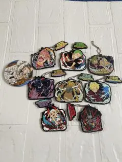 アニメ　ワンピース　ラバーマスコット　缶バッチ