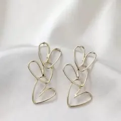 3連 ハートピアス