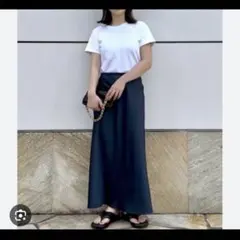 UNIQLOサテンスカート sサイズ ネイビー　ロング
