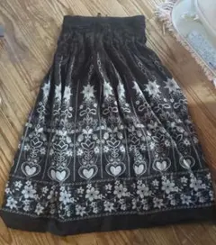 花柄ロングスカート