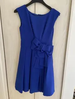 青　ブルー　ドレス　ワンピース　ノースリーブ