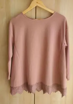 ピンク 長袖 トップス レース付き(earth music&ecology)