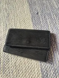 LOUIS VUITTON ルイヴィトン エピ 6連キーケース ブラック 正規品