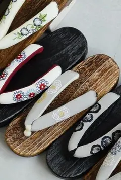 utatane　下駄（新品未使用）　刺繍　ニコアンティーク