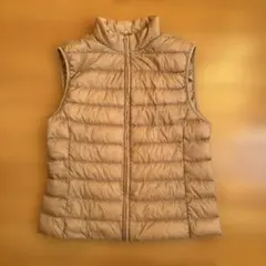 ユニクロ　UNIQLO ベージュ ダウンベスト キルティング　S