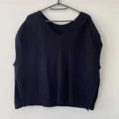 ブラック Vネック ニットベスト