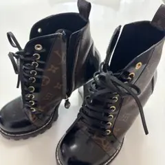 Louis Vuitton レースアップブーツ