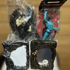 デビルマンフィギュア2体＆フレーム2個