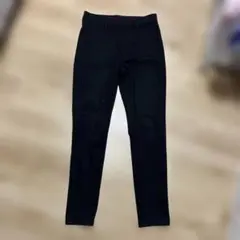ブラック スキニーパンツ ストレッチ素材