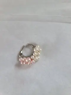 四歩　パールイヤーカフ