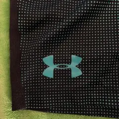 アンダーアーマー　Under Armour ドット柄 ハーフパンツ Sサイズ