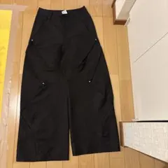 COMOLI ウールストライプ テーパードパンツ - メルカリ
