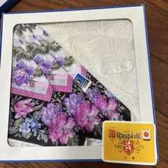 Mitsukoshi 花柄シルクハンカチのサムネイル