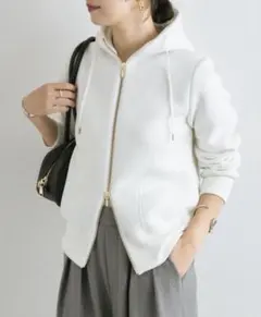 Item thumbnail for item 6b5a5c12-5f38-4752-950c-59e076414b6d