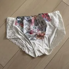 Item thumbnail for item 7e2bbfc2-3082-45b7-9c15-e2c489969d26