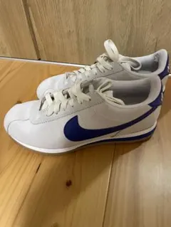 Nike ホワイト/ブルー スニーカー