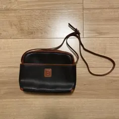 BALLYのブラックレザー ショルダーバッグ