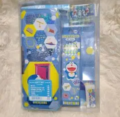 【新品】ドラえもん 筆箱 下敷き えんぴつ キャップ 消しゴム 自由帳