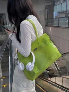 人気 JellyFirkinゼリーバック ショルダーバック ブラック一点 美品